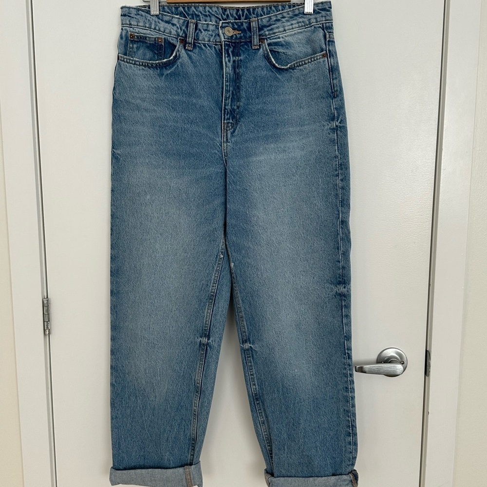 Zara Classic Light Blue Straight-Leg Jeans